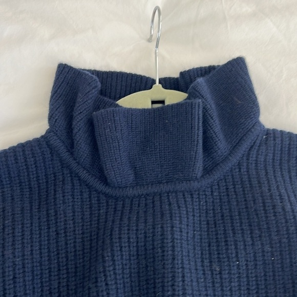 Demylee crop navy balloon sleeve sweater size S - Picture 3 of 4